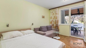 Отель Rona Apartment Porat 2  Пореч